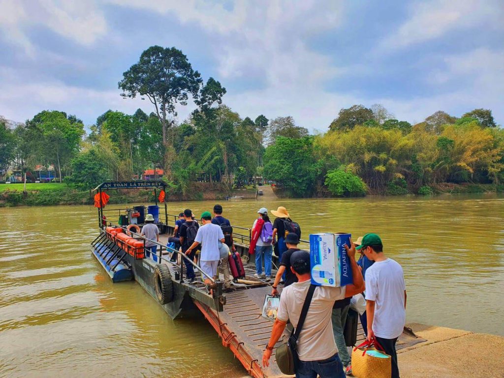 Tour du lịch rừng Nam Cát Tiên 1 ngày – Trọn gói ăn uống +  Xe limousine đời mới